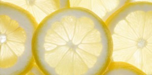 tips voor witte tanden citroen
